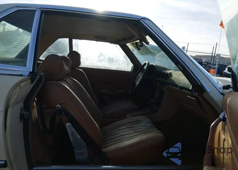 1974 Mercedes-Benz 450Sl z USA, uszkodzony, nr VIN 10704412019588